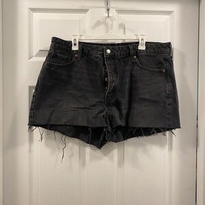 Old Navy High Rise OG straight Black Denim Shorts size 18